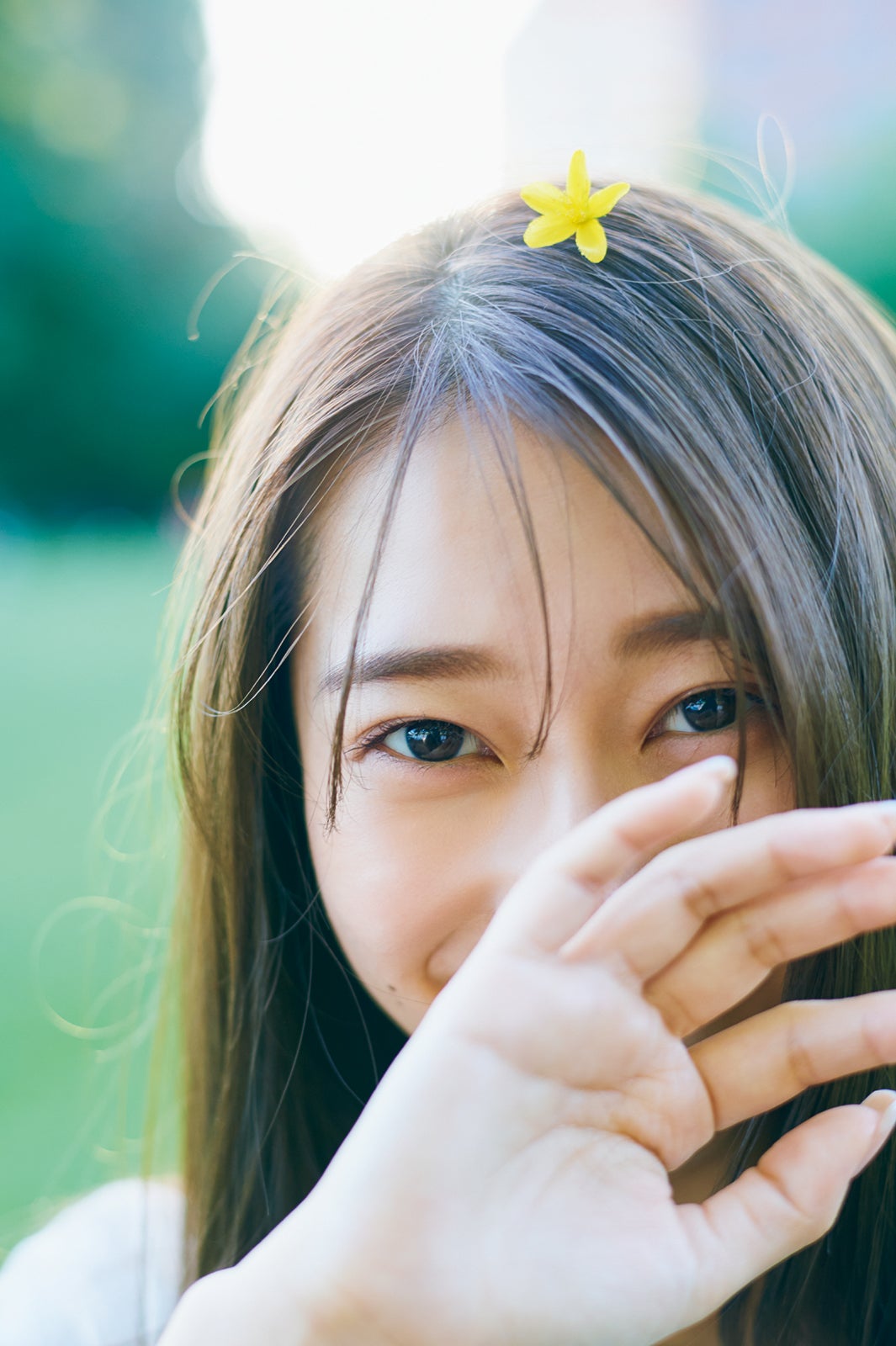 桜井玲香2nd写真集「視線」／セブンネット版表紙カット（提供写真）