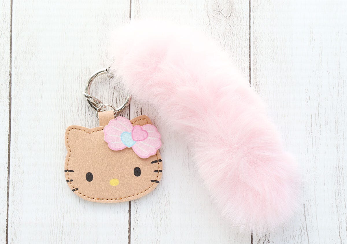 ハローキティふわふわファーチャーム宝島社