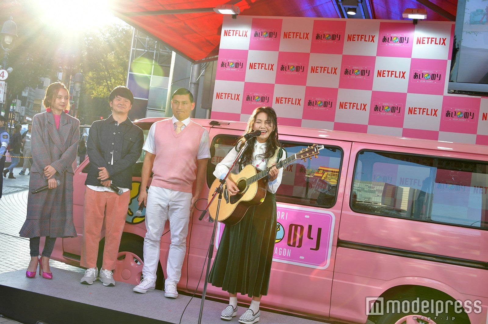 ベッキー、若林正恭、春日俊彰、井上苑子 （C）モデルプレス