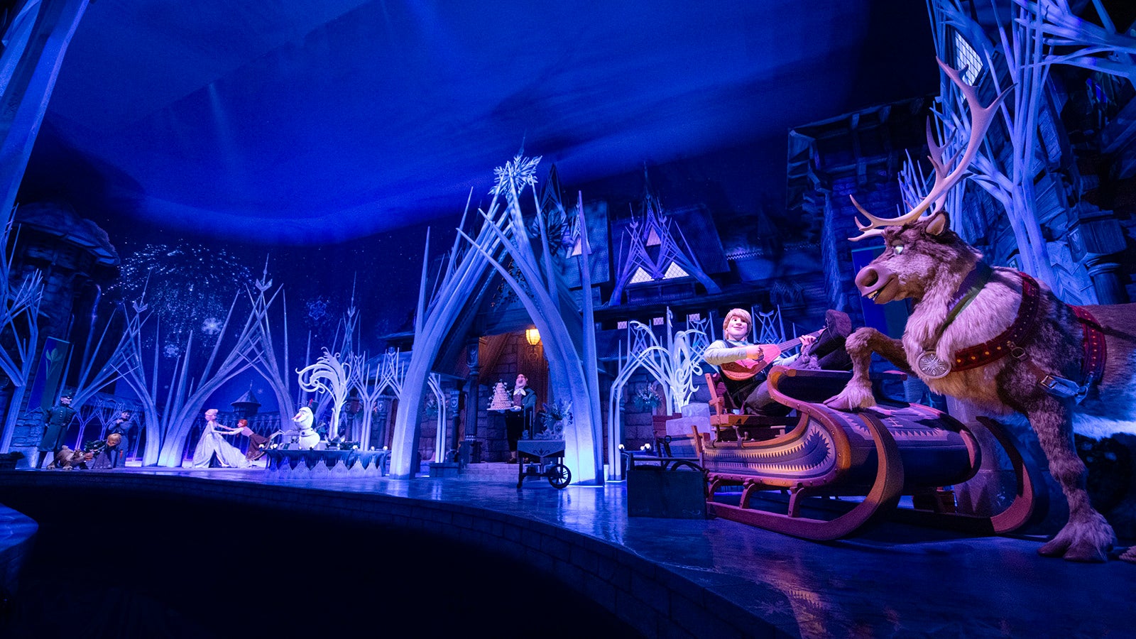 「フローズンキングダム」（C）Disney