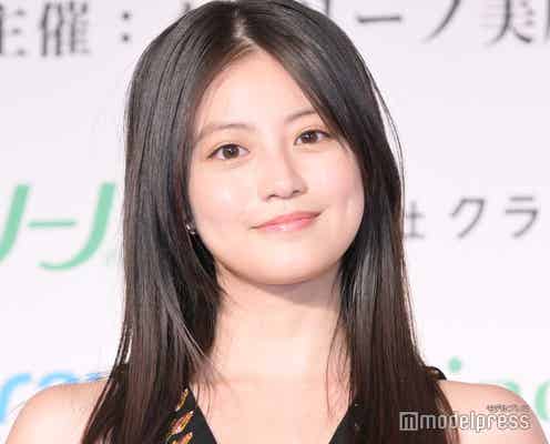 今田美桜、ミニ丈ドレスでスラリ美脚披露 1年中行なっているケア明かす