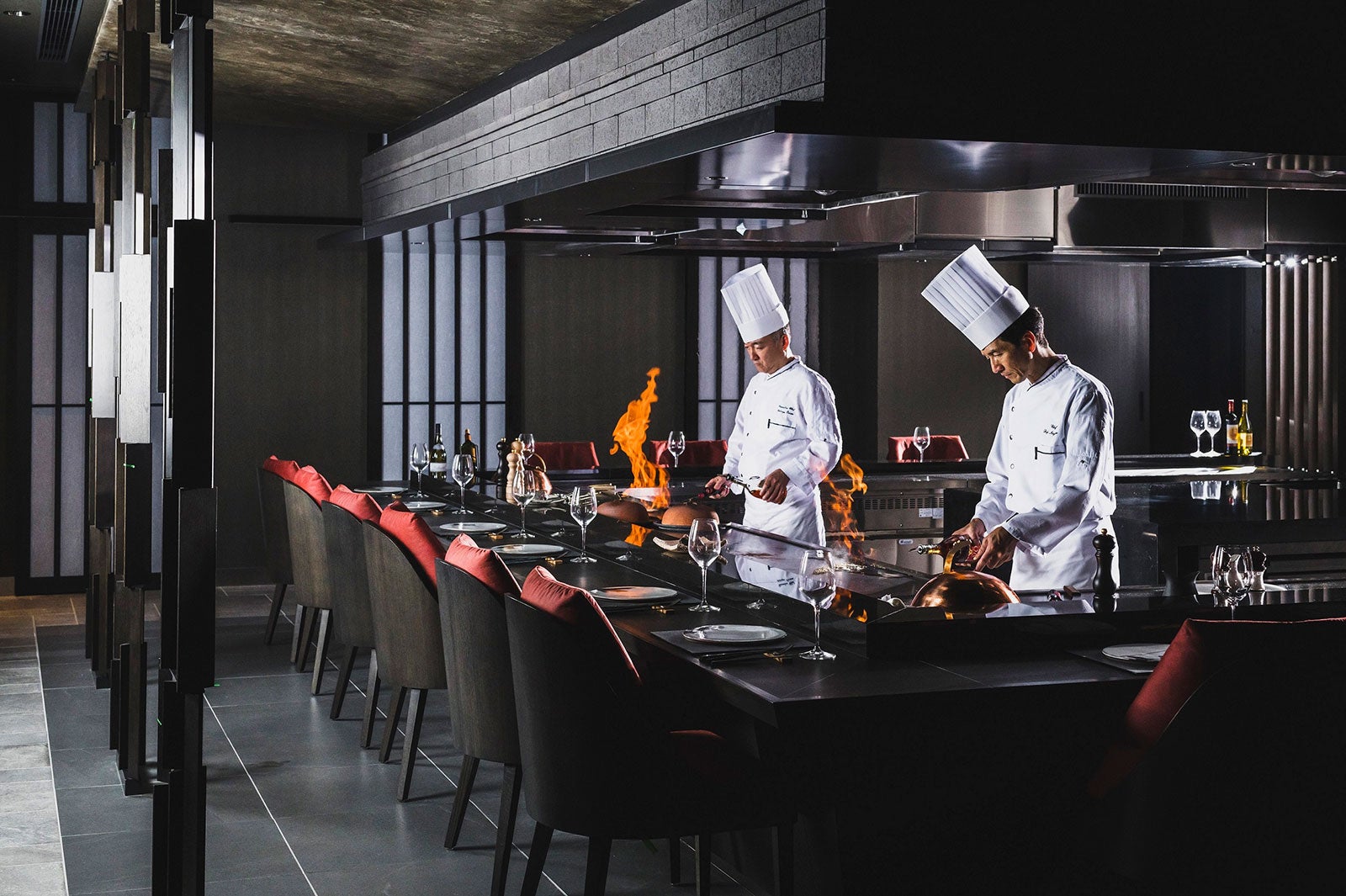 十巴鉄板調理風景／画像提供：オリックス