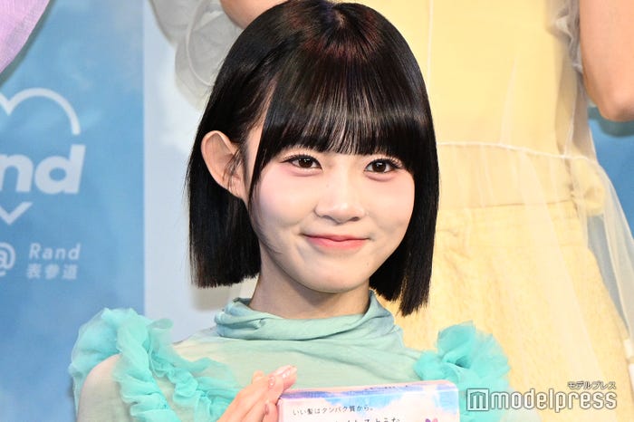 SHIZUKU(飯田栞月)(C)モデルプレス