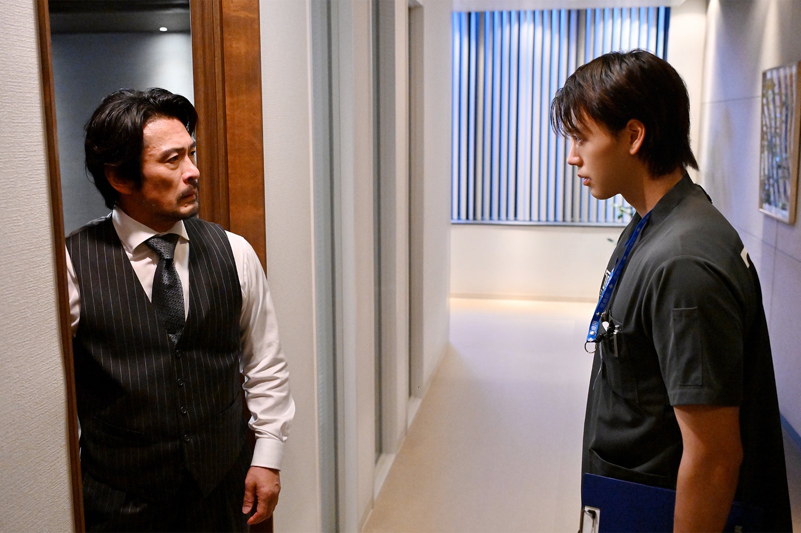 内野聖陽、竹内涼真「ブラックペアン シーズン２」第8話より（C）TBS