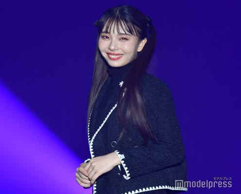 川口ゆりな、ミニスカで美脚魅せ 高めツインで小顔際立つ<TGC 和歌山 2023>