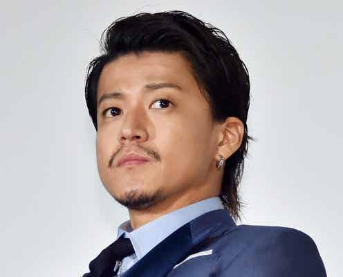 小栗旬、蜷川幸雄さんの訃報に「辛いです」やり切れない思いを吐露