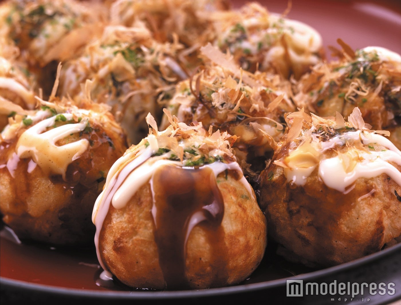 熱々トロトロのたこ焼を召し上がれ／画像提供：白ハト食品工業