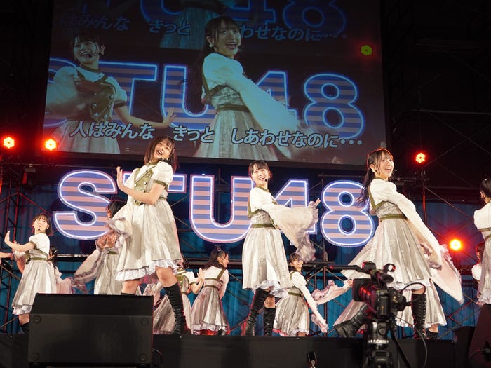 STU48(C)STU