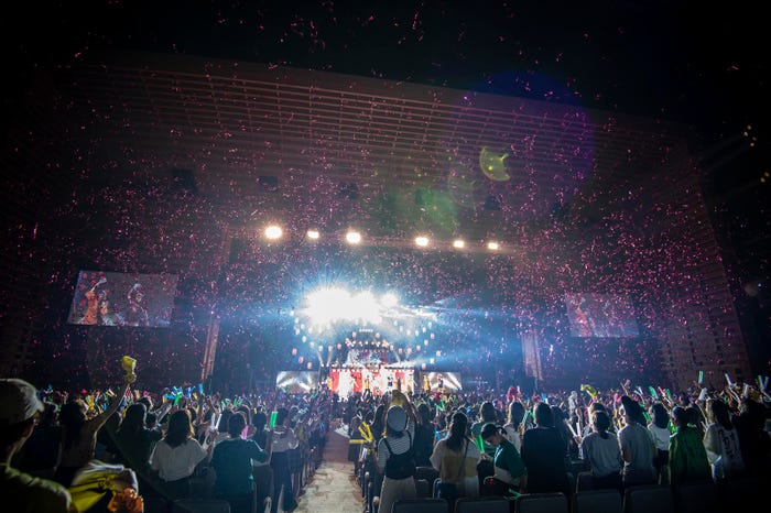 超特急(写真:米山三郎、深野輝美、冨田望)