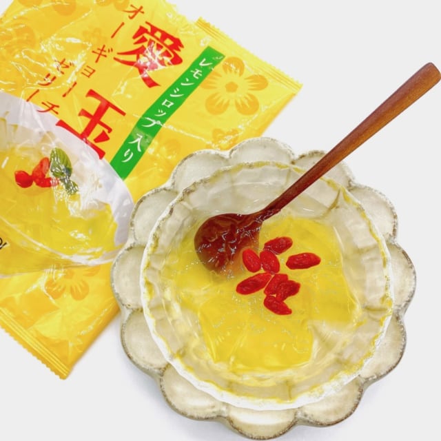 プルプル食感とレモンの酸っぱさがたまらないカルディ「オーギョーチゼリー」