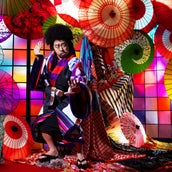 相葉雅紀との2ショットも 僕とシッポと神楽坂 の原作者がドラマ撮影現場を訪問 モデルプレス 相葉雅紀との2ショットも 僕とシッポと神楽坂 の原作者がドラマ撮影現場を訪問 モデルプレス