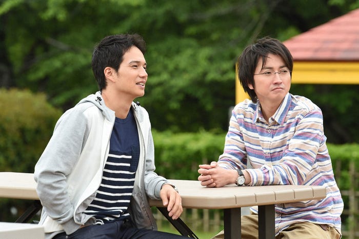 市原隼人、藤原竜也/『リバース』第9話より(画像提供:TBS)