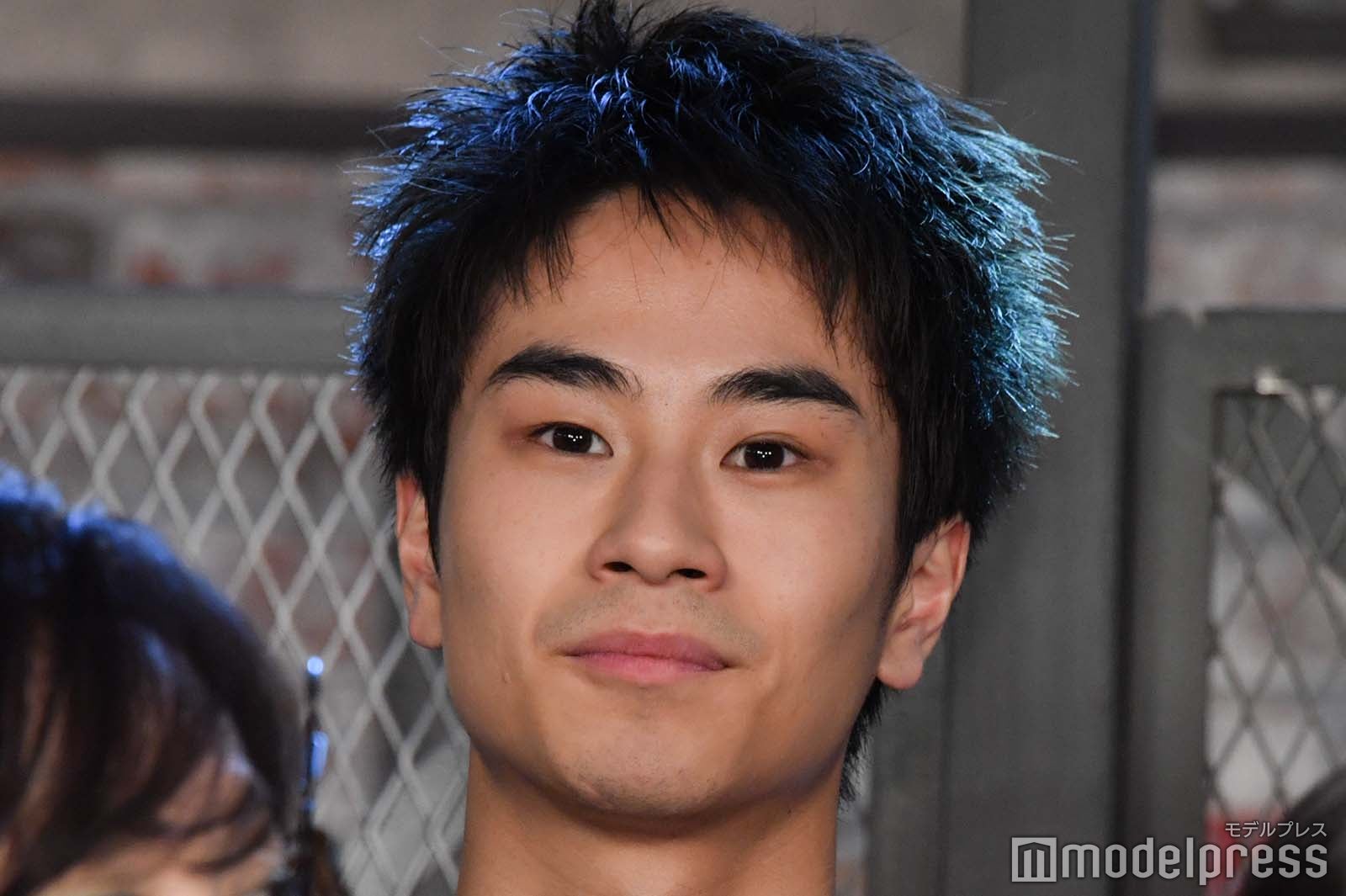 坂口健太郎の体を熱弁する前田旺志郎（C）モデルプレス