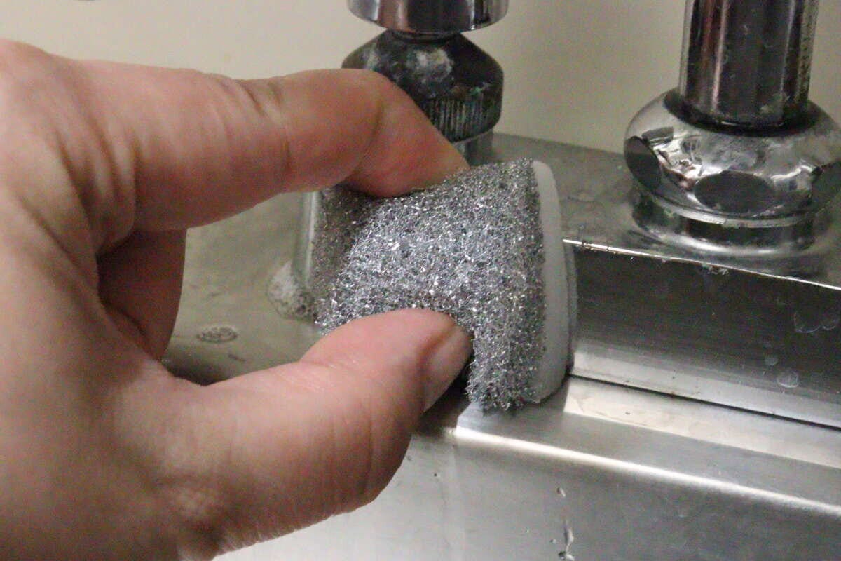 ダイソー シンクお掃除シート+メラミン(落ち落ちV) ダイソーのシンクお掃除シート+メラミン(落ち落ちV)のメラミン面