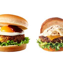 （左から）エッグデミチーズイン肉厚ハンバーガー、ザ★スノーマウンテンチーズバーガー