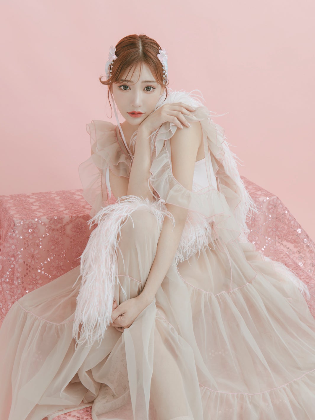 明日花キララ、甘くて可愛いオトナの姿で魅了