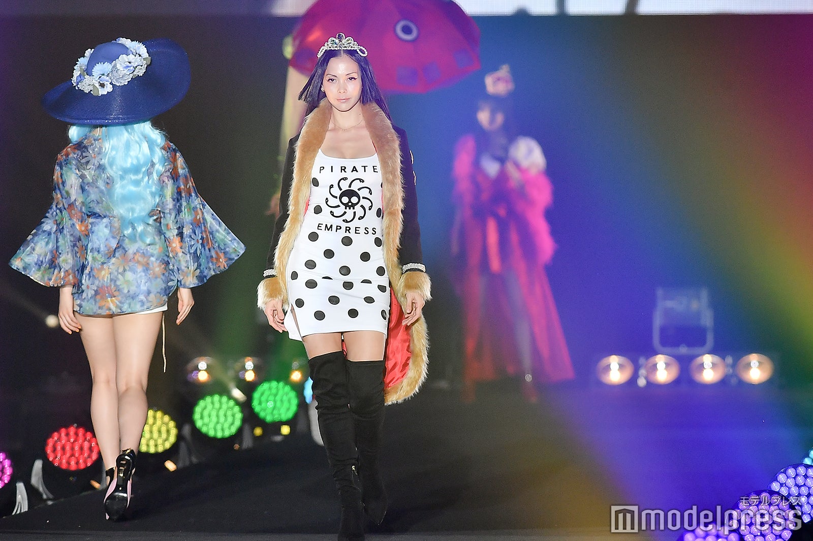 （C）モデルプレス