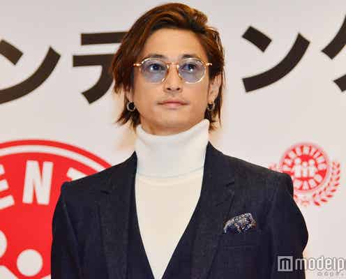 窪塚洋介、妻・PINKY&愛娘との家族ショットに「パパそっくり」「絵になる」と反響
