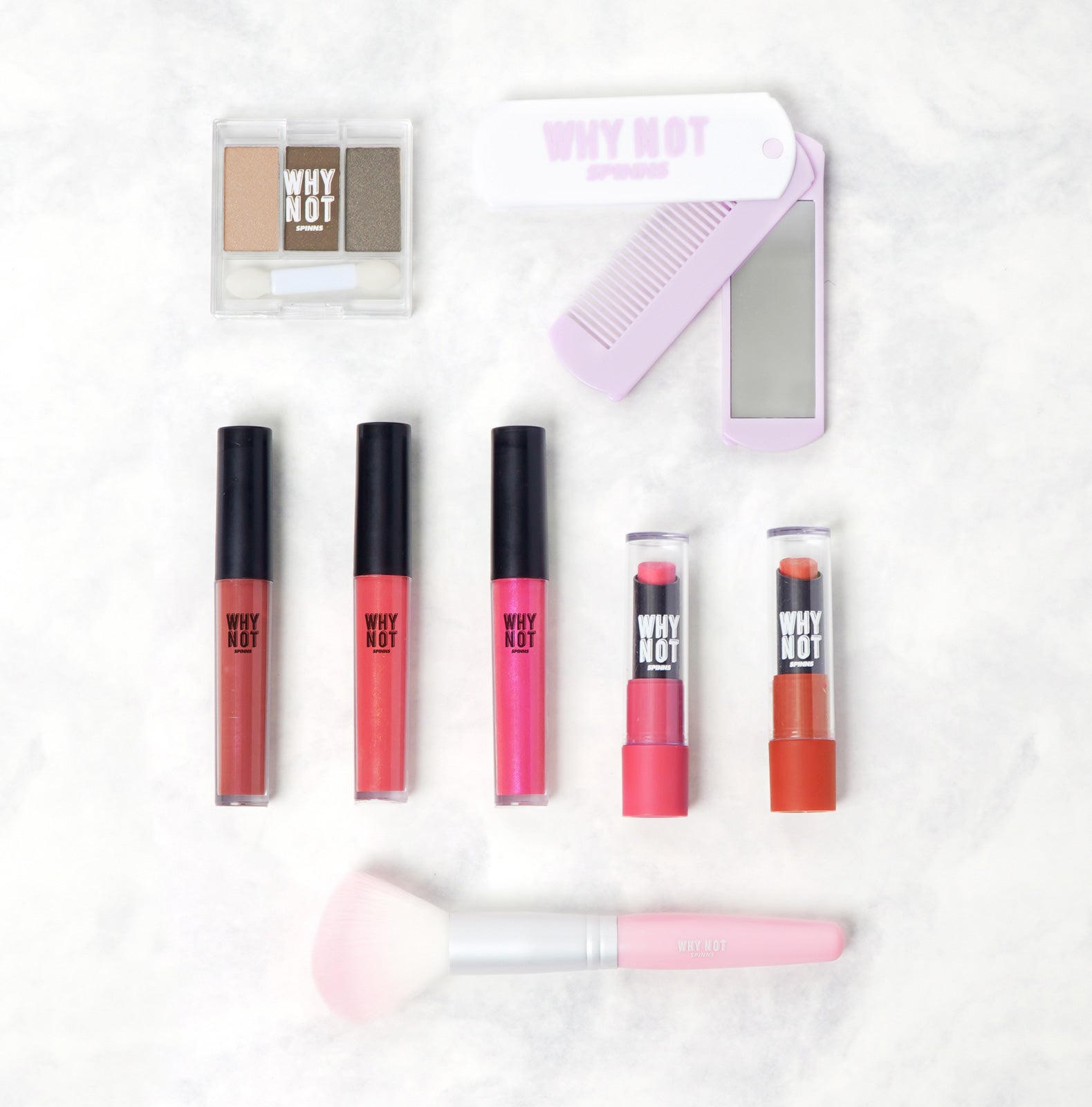 ブラシ（下）やスライドミラー＆コーム（右上）も新登場（提供画像）