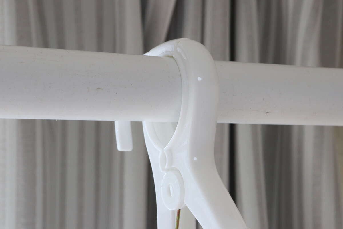 ダイソーの引っ張る取りやすいピンチハンガー（18ピンチ）のフック