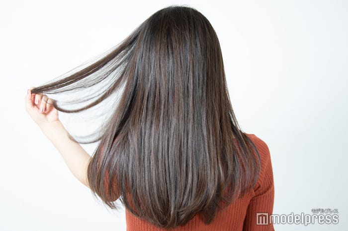 何度も触りたくなる美容院帰りのとぅるとぅるの髪を目指そう(C)モデルプレス