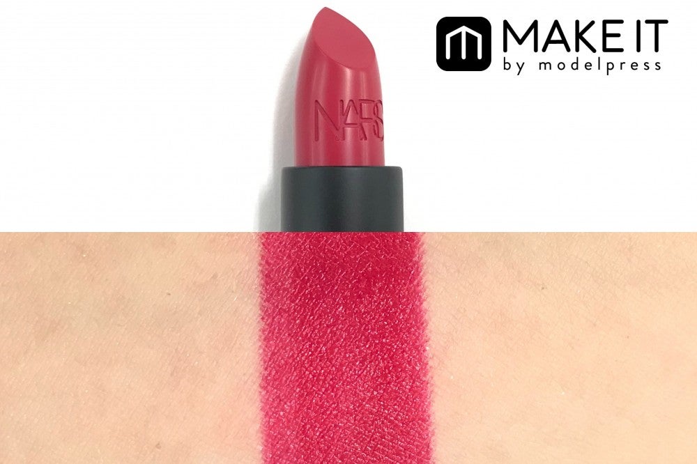 NARS リップスティック／2928／3,300円（税抜） (C)メイクイット