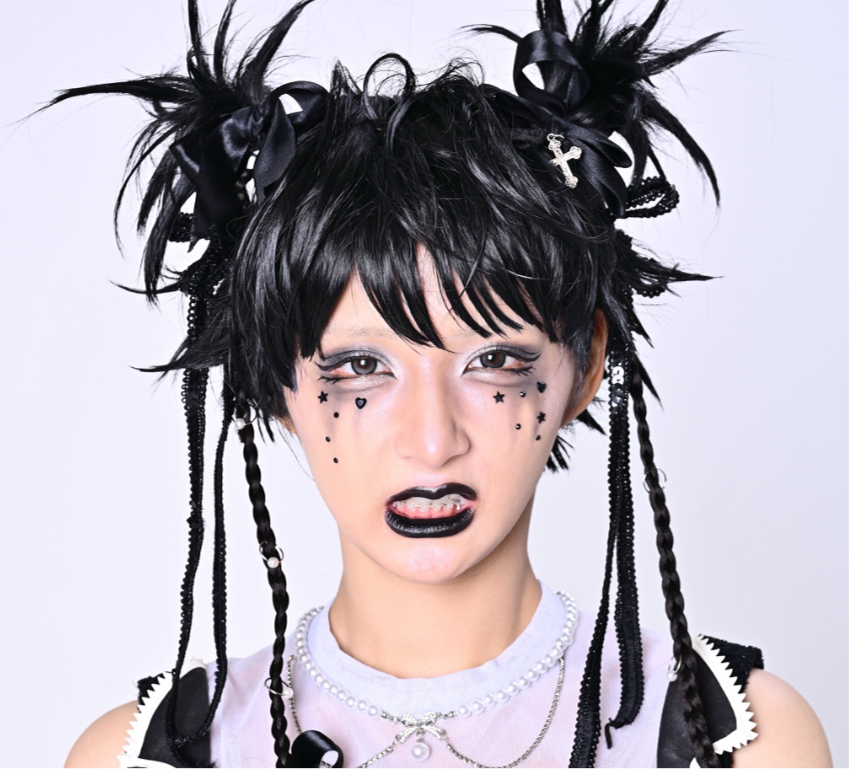 しなこ、新曲MVで黒髪に激変の衝撃