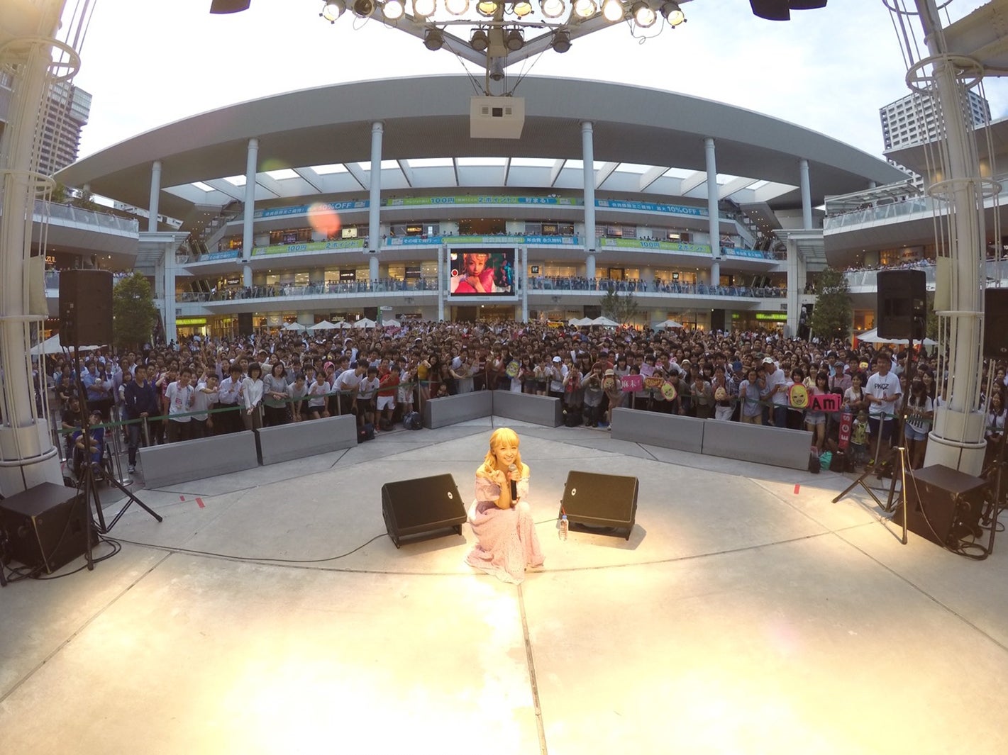 Dream Ami、リリイベに大勢のファン集結　「君のとなり」ほか3曲披露