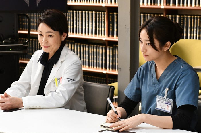 左から:財前直見、木村文乃「A LIFE~愛しき人~」第7話より(C)TBS