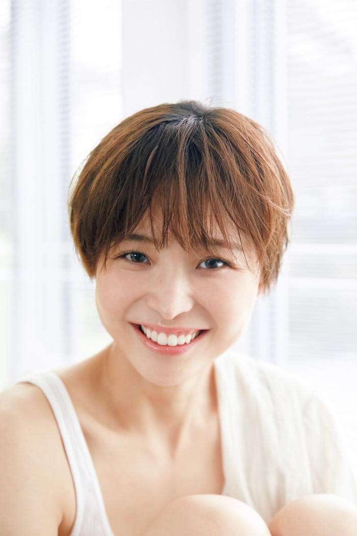 渡邊渚(C)撮影:三宮幹史/「渡邊渚フォトエッセイ 透明を満たす」(講談社)本編未収録カット