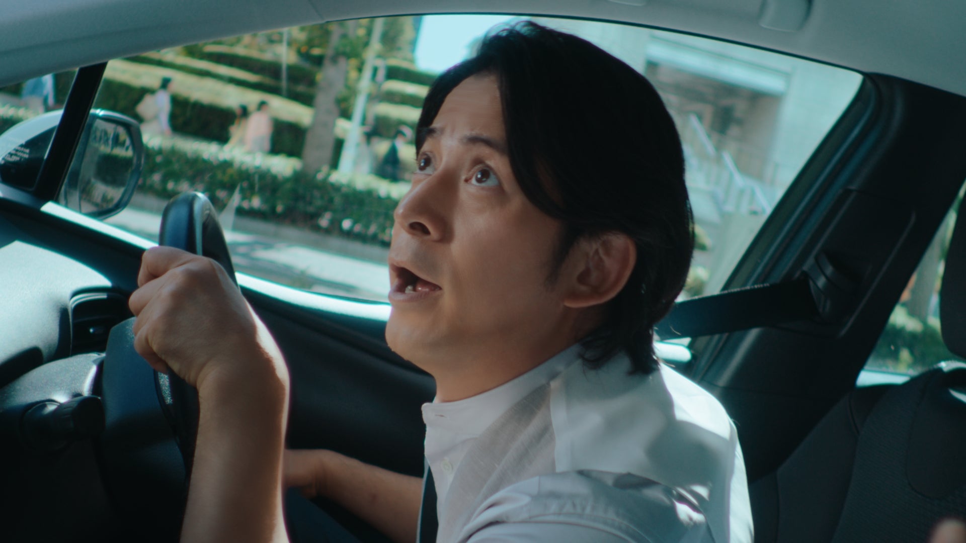 岡田准一「朝マックタイム　外回り篇」より（提供写真）