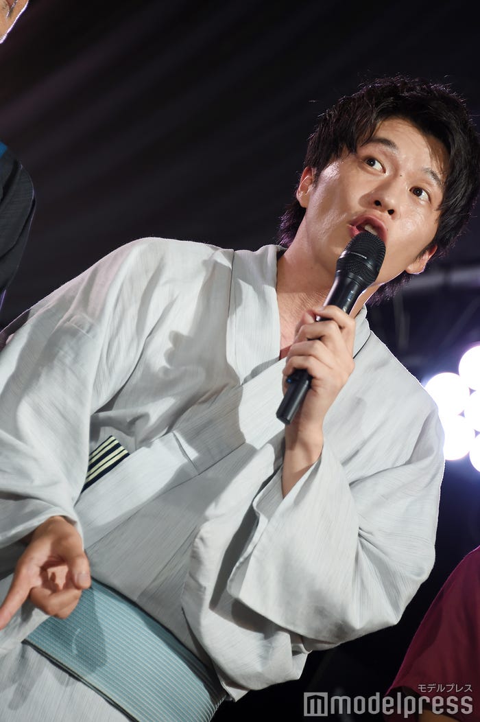 田中圭「行ってみ~」 (C)モデルプレス