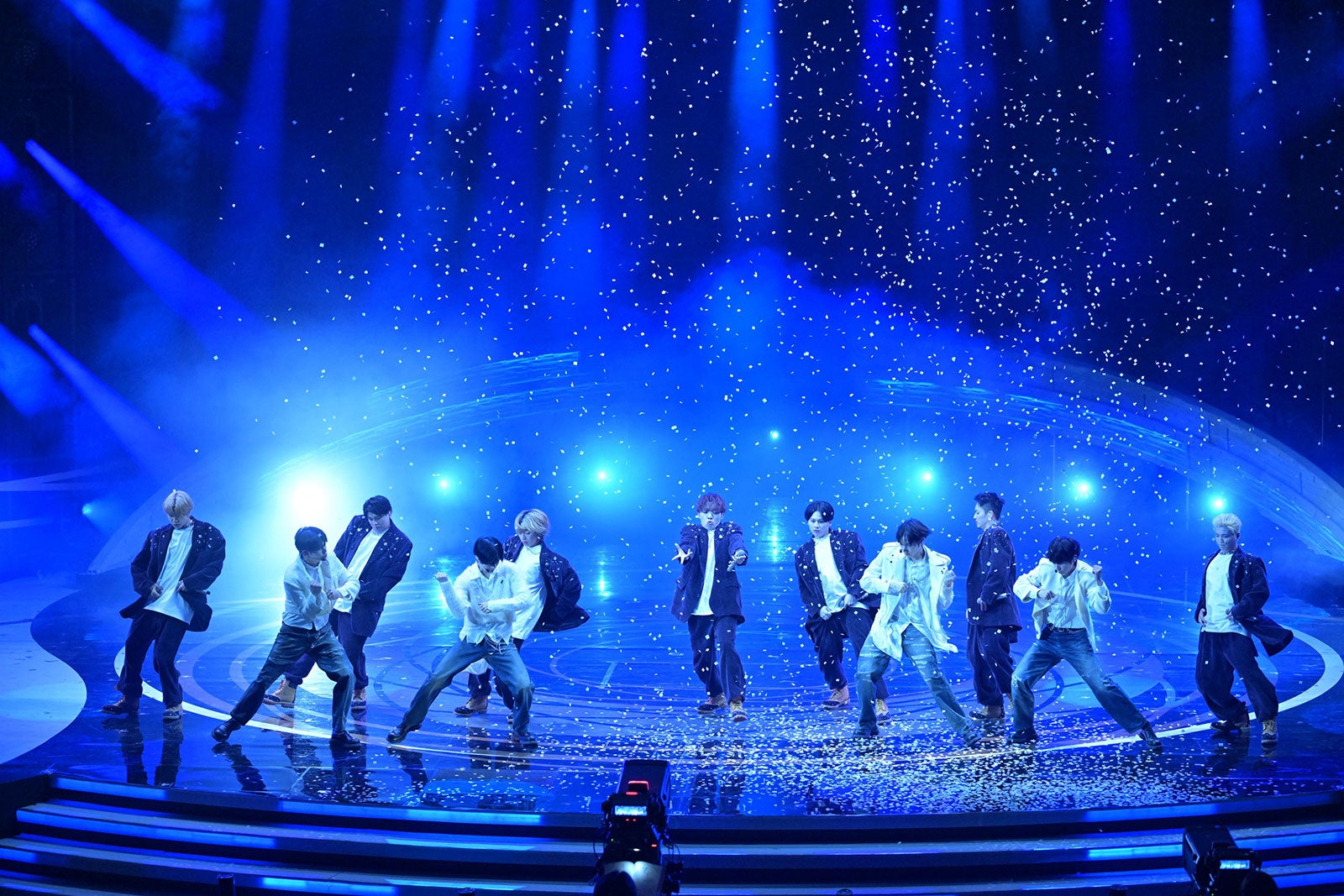 オーダーページ TXT プルバトゥ バブーシュカ ピンク・赤 ハート まるはな様専用】TXT プルバトゥ ファンチュン バブーシュカ