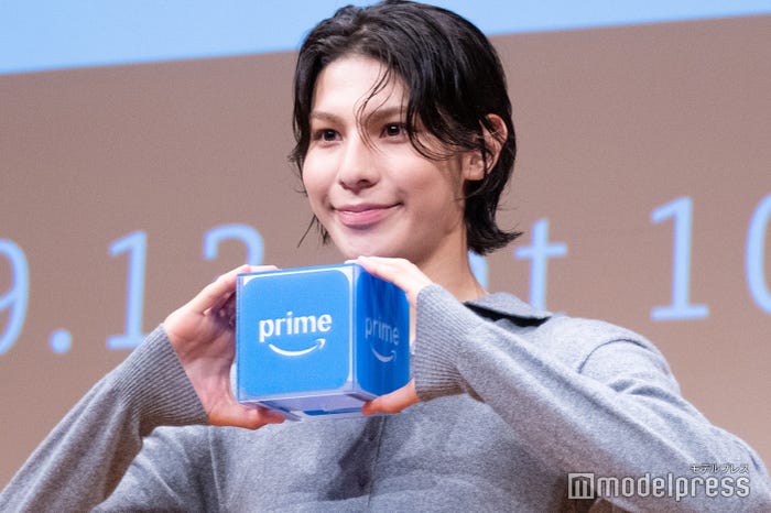 Prime Videoボックスを気に入った様子のラウール(C)モデルプレス