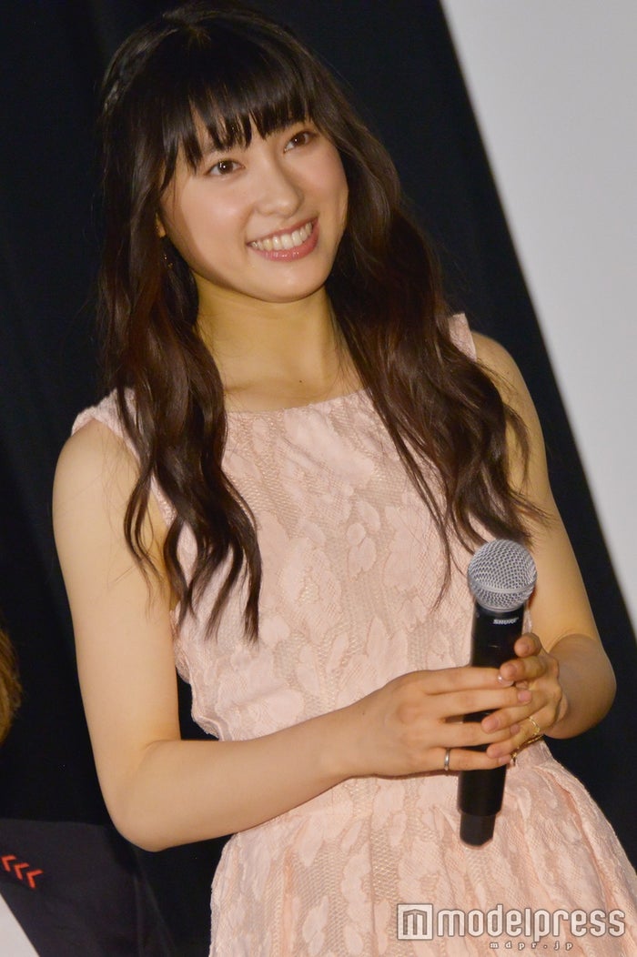 広瀬すずの 食べ方 に衝撃 土屋太鳳 松井愛莉もびっくり モデルプレス