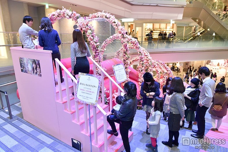 絶妙に香りをまとえる14mの“香りトンネル”にハマる人続出