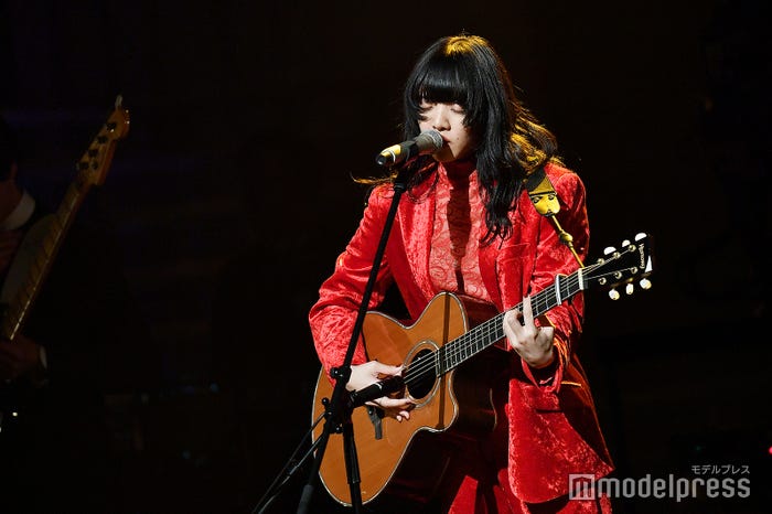 あいみょん/写真はリハーサル時 (C)モデルプレス