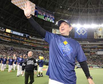 ソフトバンク 小久保監督「気の抜けない試合ばかりで。疲れた」 短期決戦で光った采配「僕のできることは決断。こっちが迷うと選手も迷う」【一問一答】