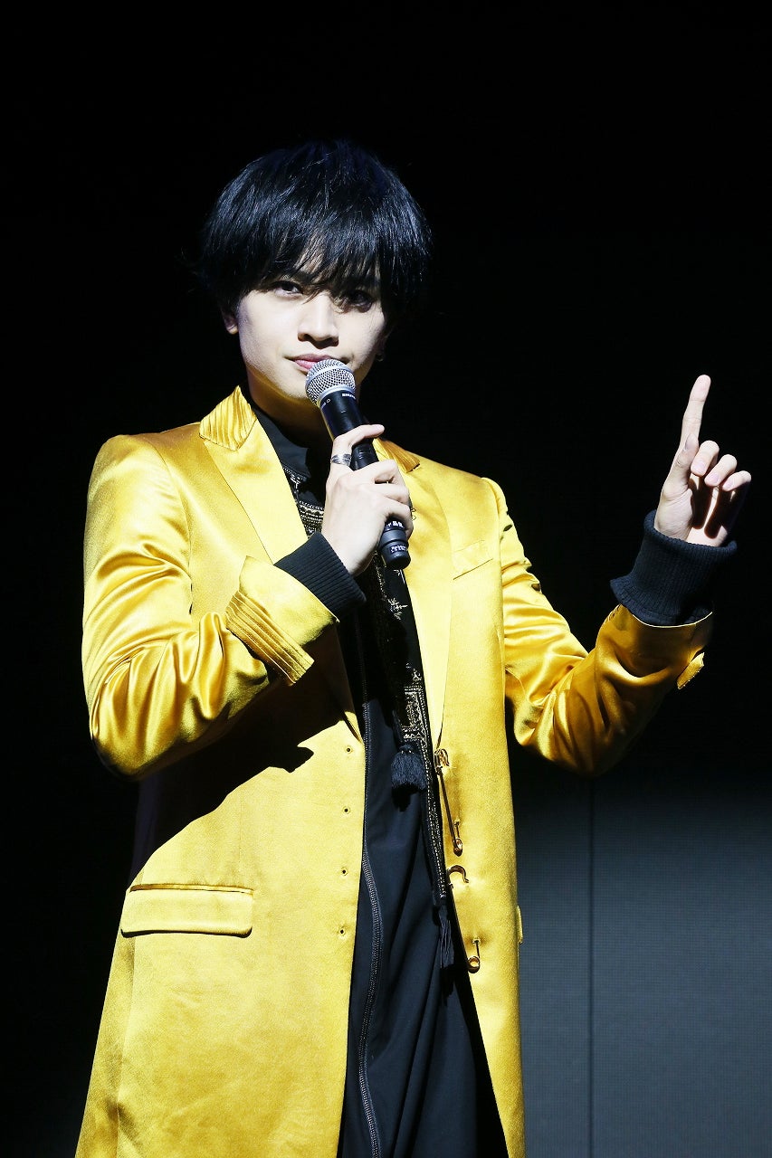 東山紀之のモノマネをする中島健人（提供写真）