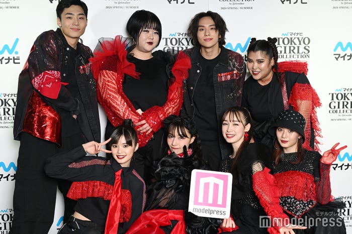 (後列左から)八村倫太郎、このちゃん、山下幸輝、JESSICA(前列左から)原田都愛、村瀬紗英、藤井サチ、RUI(C)モデルプレス
