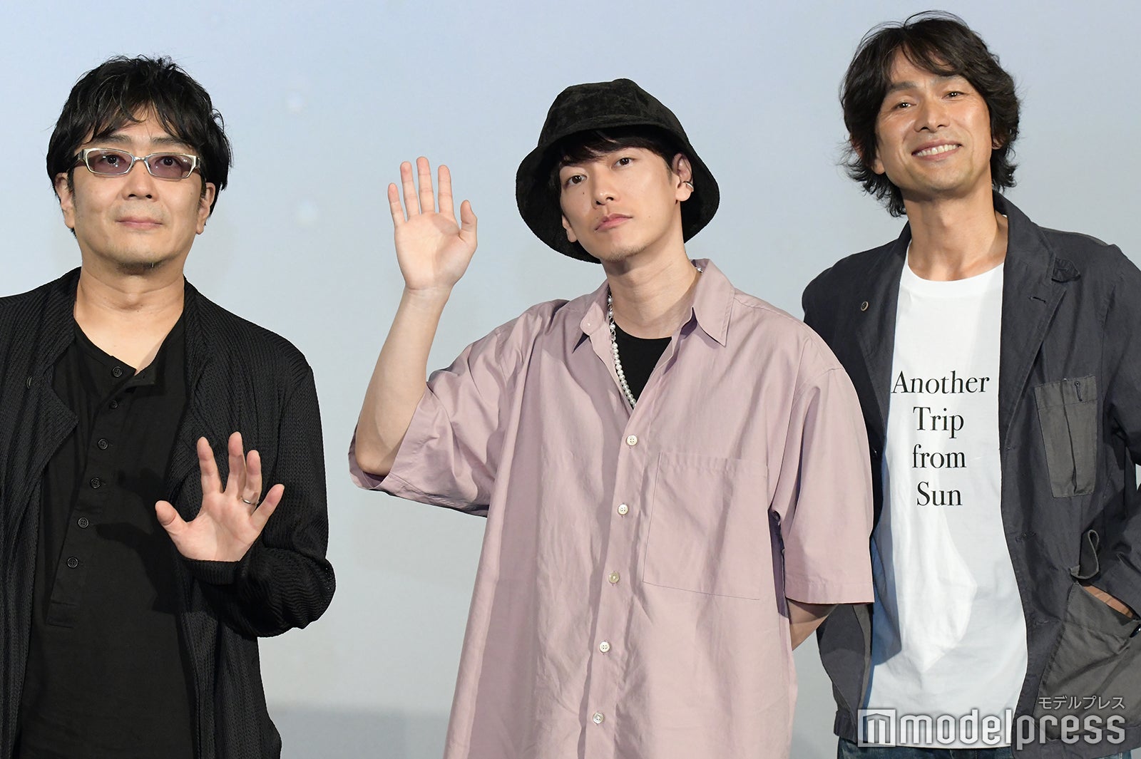 大友啓史監督、佐藤健、江口洋介 （C）モデルプレス
