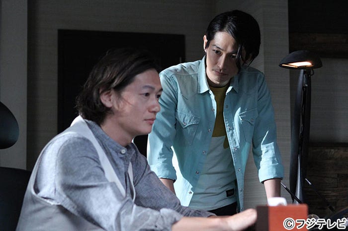 『探偵の探偵』のワンシーン