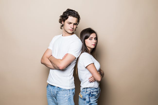 破局のピンチ 彼に 遠距離がつらい と言われたときの対処法3つ モデルプレス 破局のピンチ 彼に 遠距離がつらい と言われたときの対処法3つ モデルプレス