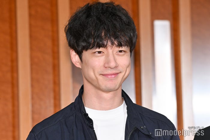 坂口健太郎(C)モデルプレス