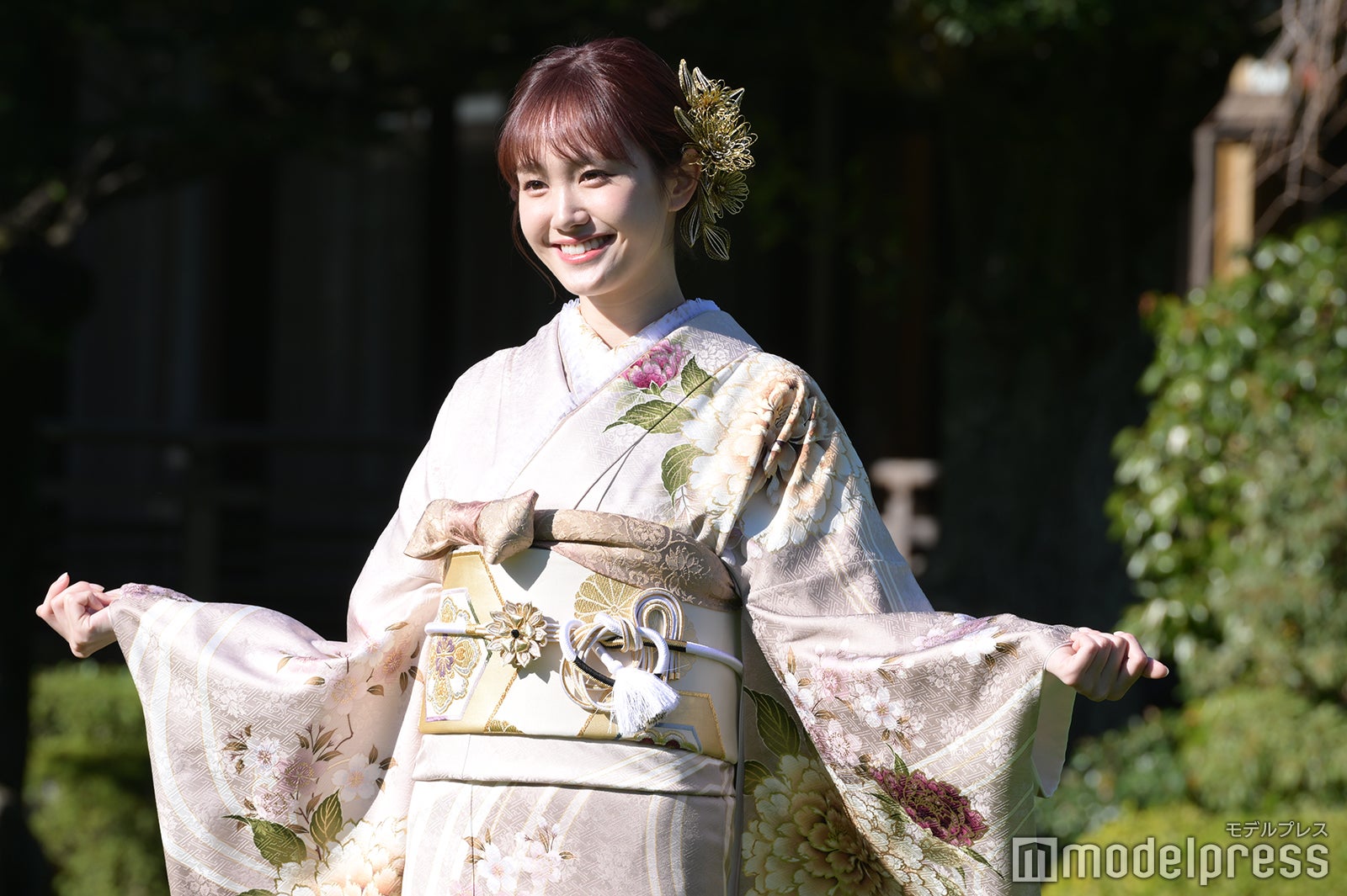 尾碕真花（C）モデルプレス