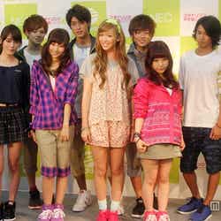 Kylee(前列左から3番目)