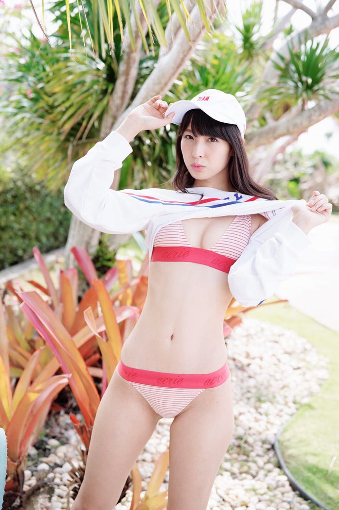 川崎あや/アザーカット(C)LUCKMAN/小学館・週刊ビッグコミックスピリッツ