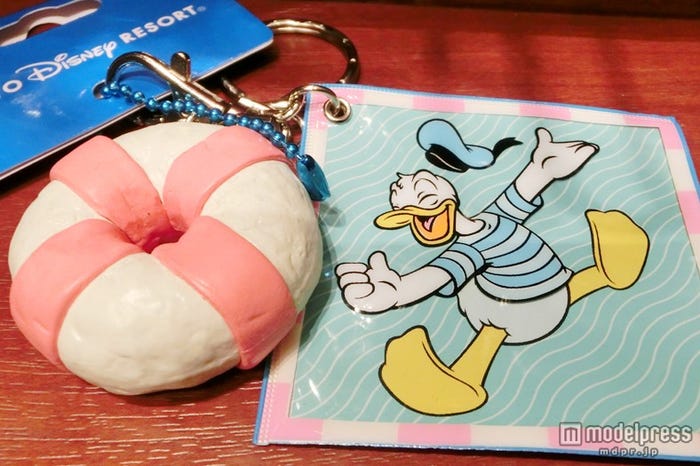 うきわまん(エビ)をイメージしたキーチェーン