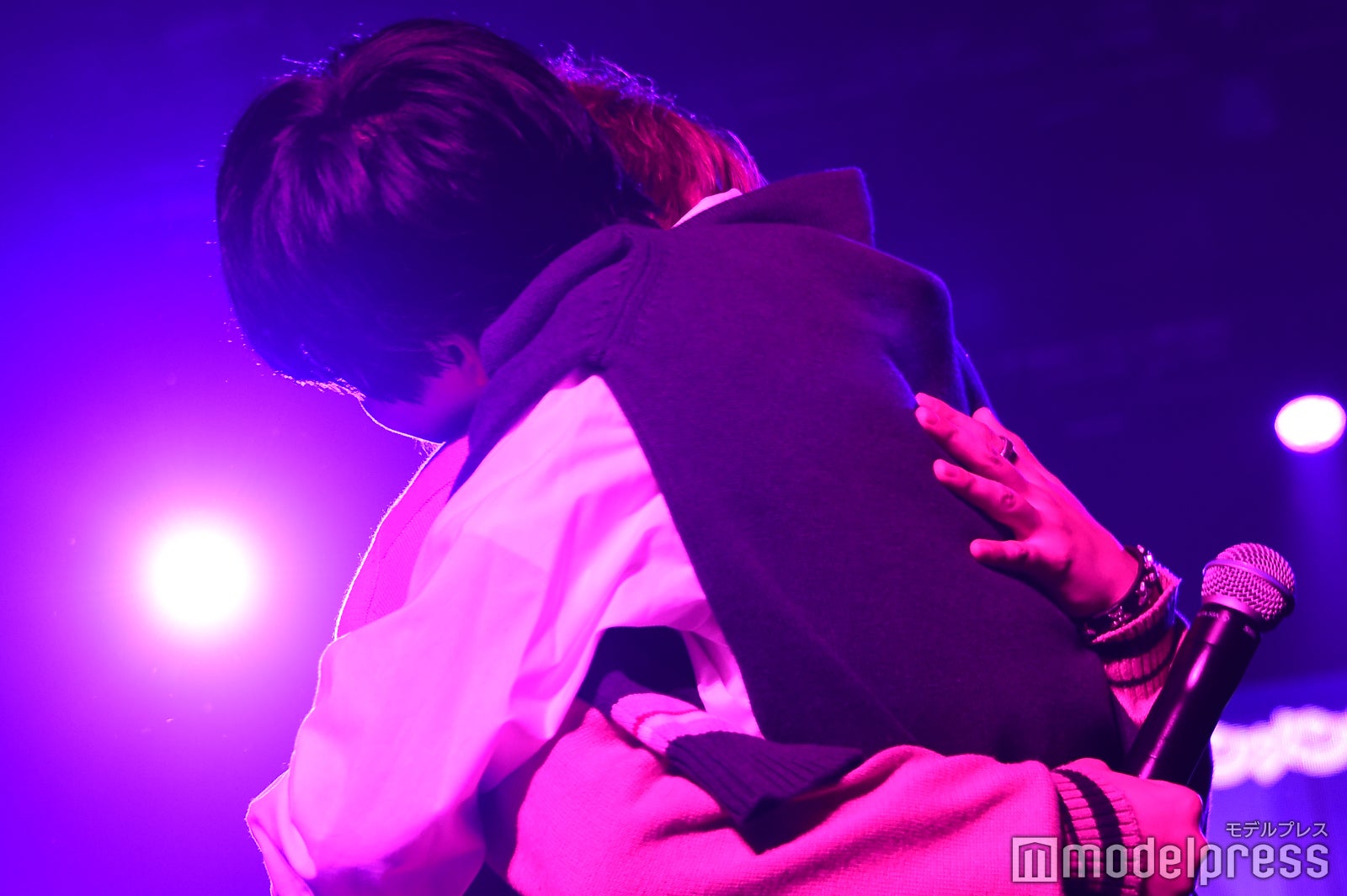 中島健（けんけん）、本田響矢（きょーちゃん）（C）モデルプレス