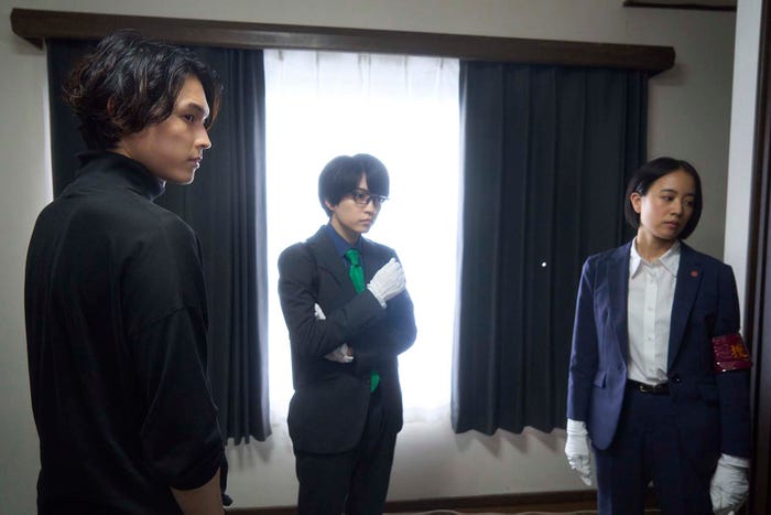 松村北斗、西畑大吾、石橋静河「ノッキンオン・ロックドドア」(C)テレビ朝日